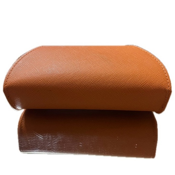 TORY BURCH Sunglasses Case, Curvy, Orange, Saffiano Leather, Suede - Picture 4 of 9